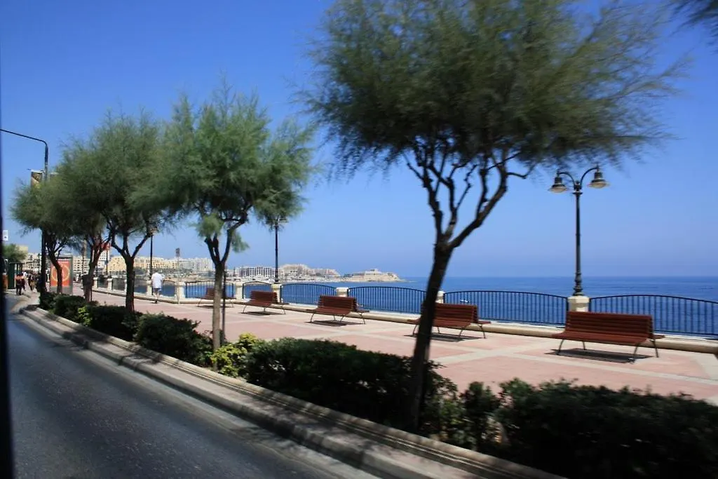 Modern Apartment In The Best Area Of Σλιέμα
